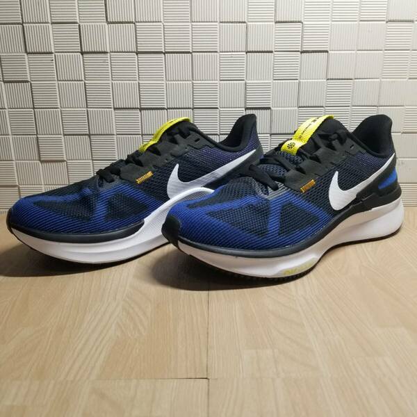 送料無料・新品未使用！！ナイキ NIKE ランニングシューズ スニーカー / エア ズーム ストラクチャー 25 / 定価15400円 25.0ｃｍ