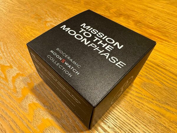 オメガ　スヌーピー　スウォッチ　MISSION TO THE MOONPHASE 黒