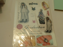 極美品★miwa“ballad collectiontour / graduation CD+BD+ラミネートパス+BOOKLET　+ステッカー_画像3