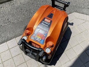 ■動作快調【MAX マックス スーパーエアコンプレッサ AK-HL・HH1270E2 内装・造作・リフォーム・板金・型枠施工 建築 Bluetooth 防犯アラー