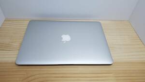 Mac Book Air (13-inch Early 2015) Core i5 8GB SSD128GB