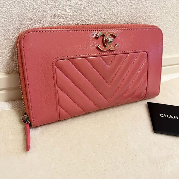 CHANEL シャネル ラウンドファスナー レザー 長財布 シルバー金具 マドモアゼル Vステッチ ピンク ロゴ