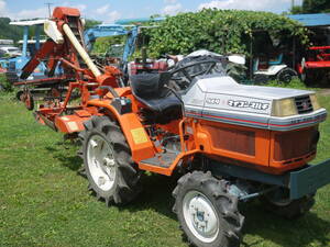 クボタTractor　B1－１５０２D　15馬力　４WD 　耕深オート　ポンパ　全面マルチャーincluded