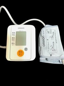 OMRON Omron automatic hemadynamometer HEM-7111 on arm type digital battery type single 4 battery health control light weight small size easy convenience medical care blood pressure health care measuring instrument 
