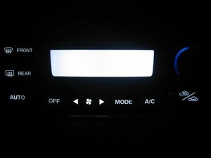 マツダ/MPV LW (後期) エアコン照明用 ＬＥＤ 1台分セット！ ホワイト