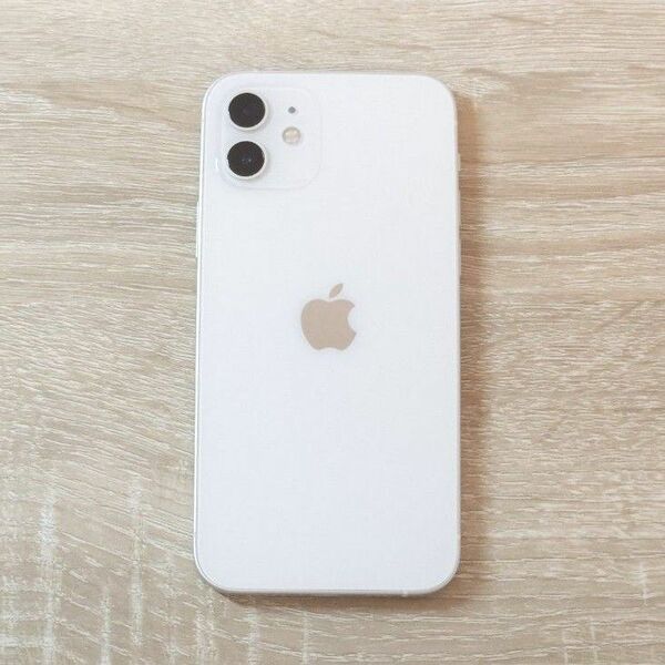 Apple iPhone12 ホワイト 