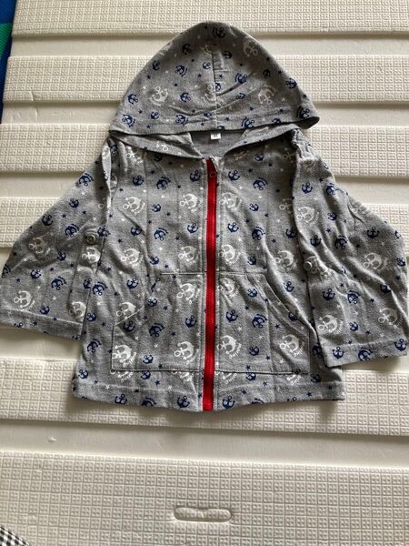子ども服 キッズ服 パーカー 上着 95サイズ (イカリ柄)