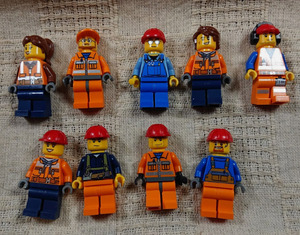 レゴミニフィグ　工事作業員　作業員　10個セット　LEGO　まとめて　工事現場　建設現場　人形　作業服　シティ　住民