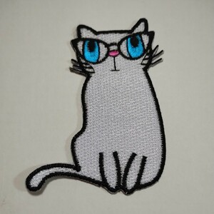 ★★ 新品　即決　アイロンワッペン　パッチ　刺繍　No.248　猫