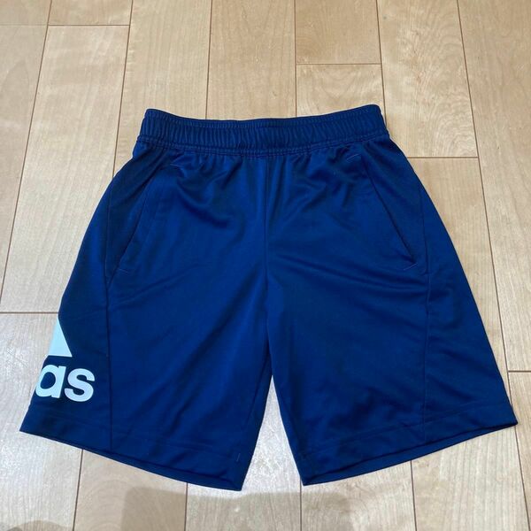 アディダス　adidas ハーフパンツ　短パン　キッズ　男の子用　130