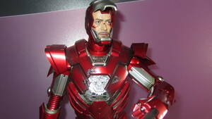  серебряный см .li on × hot игрушки * Ironman 3* Movie master-piece 