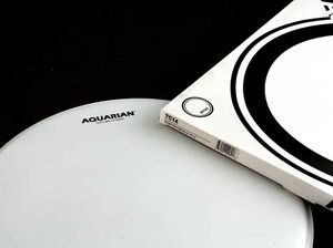 Aquarian TC14 旧ロゴ仕様ですので特価にて。１４インチ　オールマイティーに使える最もスタンダードなヘッド。即決です。