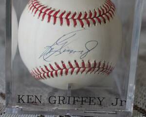サインボール Ken Griffey Jr ケース付き 野球　メジャーリーグ　M