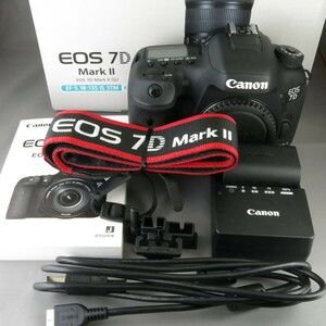 【新品同様】Canonキャノン　キヤノン　EOS7D MARKII　★NO.8344