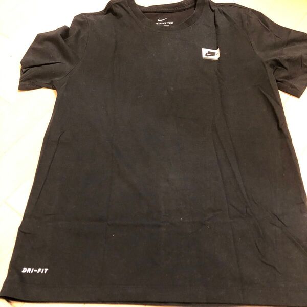 ナイキ ドライフィットTシャツ