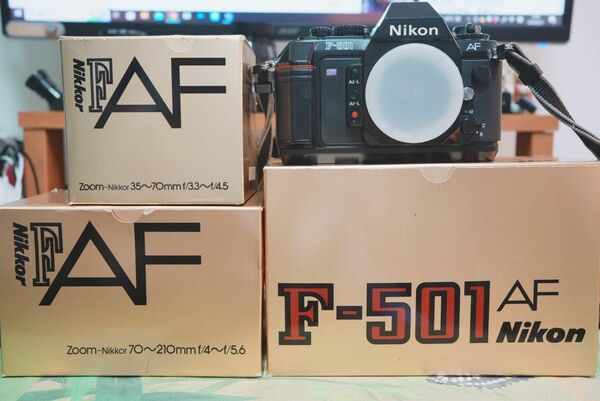 Nikon F501 セットAFNikkor 35-70mmF3.3-4.5 70-200mmF 4-5.6 箱説明書あり　