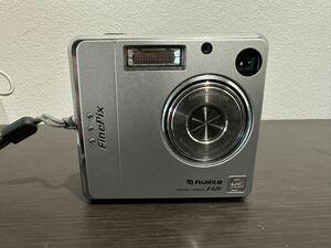 FUJIFILM FinePix F420 富士フィルム フジフィルム ファインピクス コンパクトデジタルカメラ デジカメ 通電確認済み