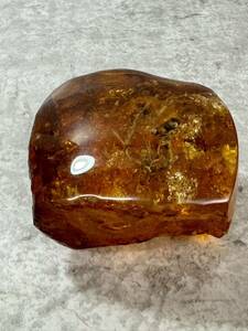 【虫入・202g】 琥珀 アンバー 鉱石 化石 原石 宝石 ジュエリー 自然石 天然石 鉱物 インテリア 