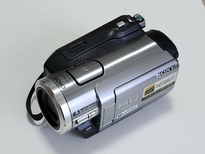 【ジャンク】ソニー　Handycam　HDR-HC　本体のみ、バッテリーなどなし、テープ録画・再生不可 