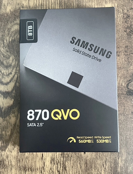 【送料無料】未使用/未開封品 Samsung 870 QVO 8TB SATA 2.5 内蔵SSD MZ-77Q8T0B/EC　402464