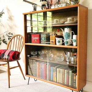[1950's England Herbert E.Gibbs] Vintage cheeks glass cabinet / repeated painted beautiful goods / display cabinet / cupboard / display shelf / bookcase 