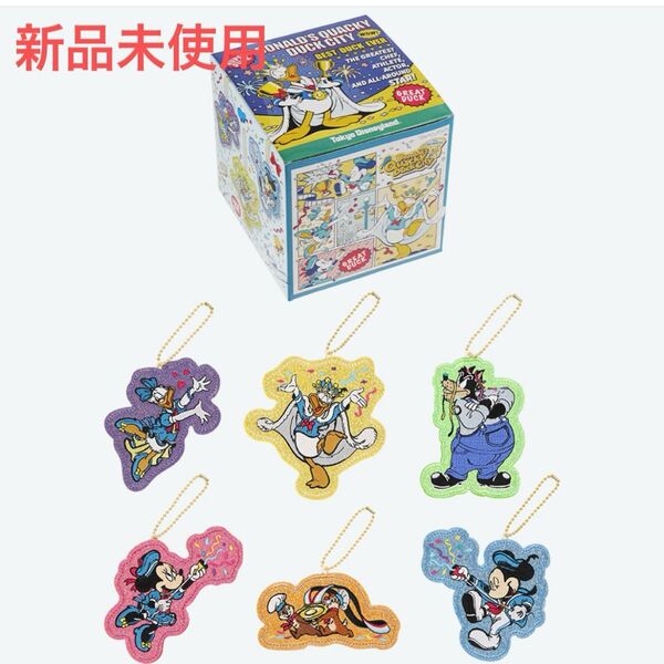 【未使用】ディズニー ドナルド ワッペンバッジ キーホルダー 全種類 コンプ パルパルーザ ドナルドのクワッキーダックシティ 新品