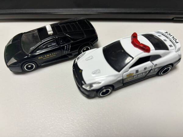 働くトミカ ニッサンGT-R パトカー、ランボルギーニ タクシー 2台セット