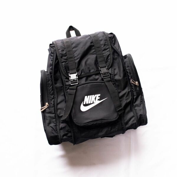90s Nike バックパック リュックサック 黒 ナイキ　OLD ヴィンテージ　古着　サイドポケット　ギミック