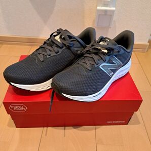 ニューバランス スニーカー