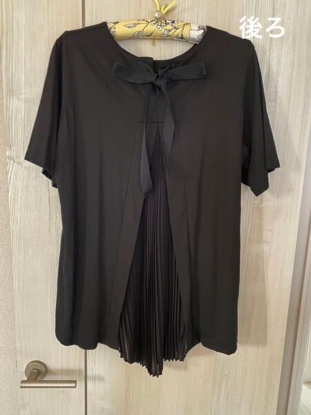 【値下げ致しました】黒 半袖 トップス バックプリーツ リボン付き チュニック丈