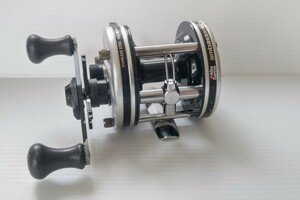 ②中古 アブガルシア アンバサダー 5500C ウルトラキャスト ABU Garcia Ambassadeur カゴ釣り ジギング 2点ブレーキ 