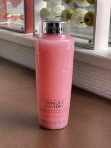 LANCOME