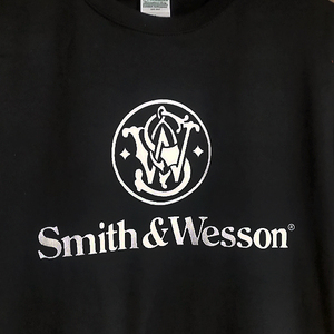 送込　Smith & Wesson　スミス&ウェッソン　半袖Tシャツ 黒　Lサイズ