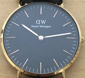 339-0747 Daniel Wellington ダニエルウェリントン メンズ　レディース　腕時計　革ベルト　クオーツ　黒 ブラック　Classic B36R5 稼働品