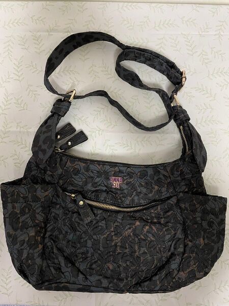 ANNA SUI ショルダーバッグ【週末限定お値下げ】