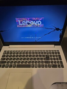 lenovo レノボ ideapad 320-15ikb 80xr　　白色パソコン ジャンク　稼働する　液晶ヒビ　中古