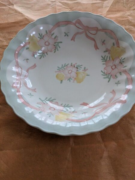 レトロかわいい皿 A&E TACHIKICHI 花柄皿 21cm
