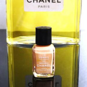 ◆CHANEL ネイルエナメル　ヴェルニ/IMPETUEUX63 13ml 定価￥4,620　USED ◆