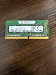 samsung 4GB 1Rx16 PC4-2400T　ノート用メモリー　1枚