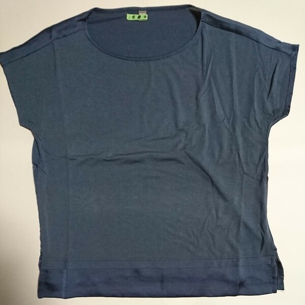 極美品 着用数回 ユニクロ Tシャツ サイズS ネイビー クリーニング済 半袖 レディース
