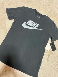 新品　Mサイズ　NIKE ナイキ　Tシャツ