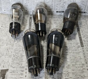  vacuum tube RT R120.5.22?, RCA 3-13 SC1768?, 617 G2004 W?, 46 maid in Canada?, other 