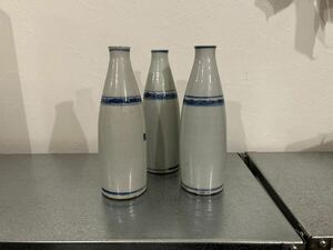  Meiji era blue and white ceramics sake bottle set 3 point one wheel .. sake cup and bottle 