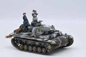 Art hand Auction Takom 1/35 Panzer III Type N 도색된 완전한 모델 Panzer III Winterketten(에볼루션 피규어 2개 포함), 플라스틱 모델, 탱크, 군용 차량, 완제품