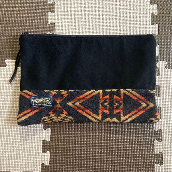 PENDLETON マルチカラー クラッチ ウール 男女兼用