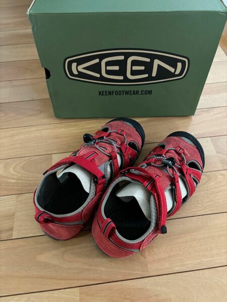 keen キーン　サンダル　23.5センチ