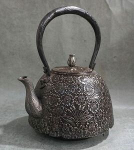 1 иен ~ [ металлический чайник ] не использовался песок металлический металлический чайник юг часть . рисовое поле . гора произведение юг часть форма цветок Sakura . документ чайная посуда 