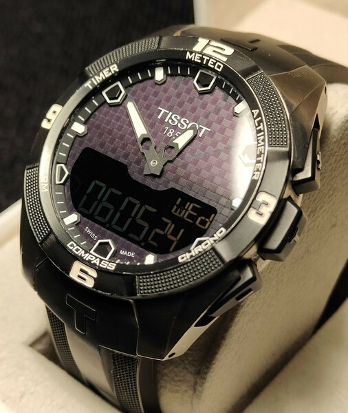 送料無料 TISSOT T-TOUCH SOLAR Titanium ティソ ティータッチ ソーラー 腕時計 CASIO G-SHOCK デジタル タグホイヤー 多機能