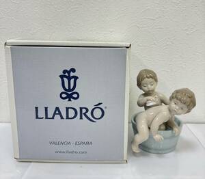 【GY-6950AR】1円~「中古品」LLADRO リヤドロ 010.06411 お風呂だよ 陶器 置物 コレクション 工芸品 西洋陶磁 陶芸 