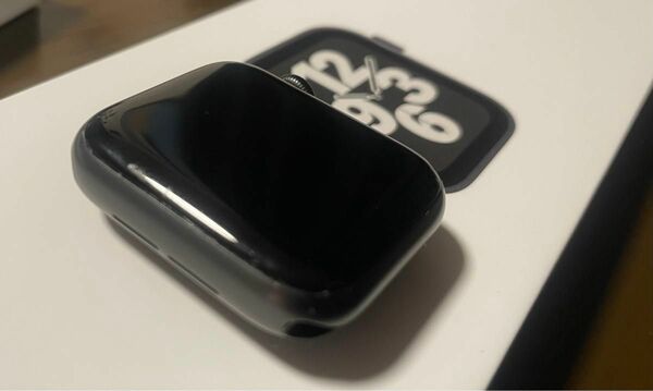 Apple Watch SE GPSモデル40mmミラネーゼループベルト（純正）